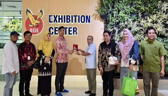 Kepala DPMPTSP Kampar Laksanakan Diskusi Terkait Laporan Kegiatan Penanaman Modal (LKPM) Bersama PT RAPP