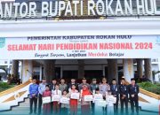 Pemerintah Kabupaten Rokan Hulu Gelar Upacara Memperingati Hari Pendidikan Nasional