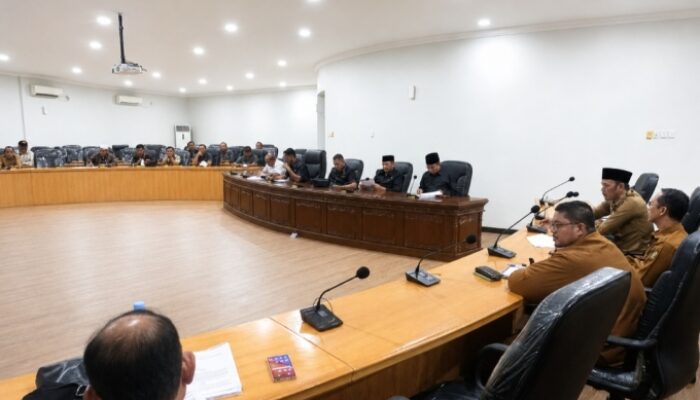 Ketua Komisi IV DPRD Kampar, Agus Risna, Desak Perusahaan Terkait Penyaluran Bantuan Bagi Warga Terdampak Ikan Mati
