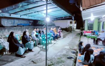 Pengajian Bulanan RT 004 Dasa Wisma Desa Bukit Ranah, Semangat Warga Tak Luntur Meski Hujan Mengiringi